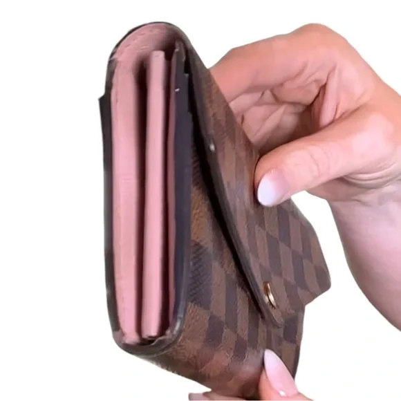 Louis Vuitton Sarah Wallet Damier Ebene Canvas Rose Ballerine Interior - Picture 4 of 17